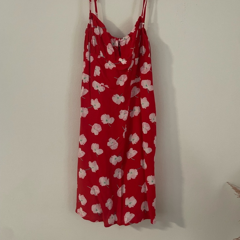 Pull & Bear Dress. Perfect to wear in late spring/summer